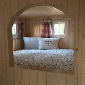  Campingplatz Stilvoller Bauwagen In Berlin-köpenick Deutschland